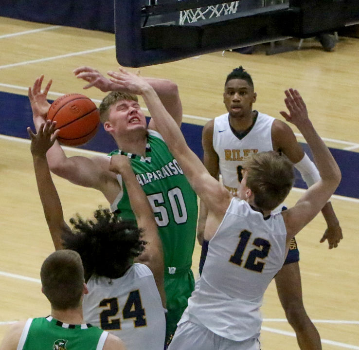 Valpo/SB Riley, boy's basketball regionals